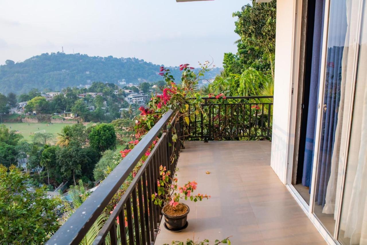 Sky Edge Homestay Kandy Exterior photo