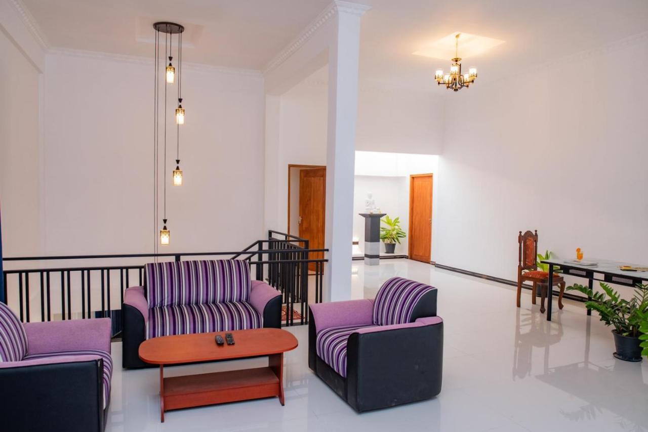 Sky Edge Homestay Kandy Exterior photo